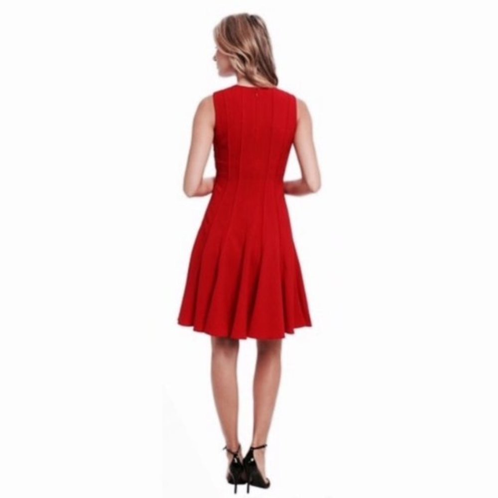BLOOMING ROSE RED SLEEVELESS PLEATED FRONT DRESS MEDIUM - Picture 5 of 7